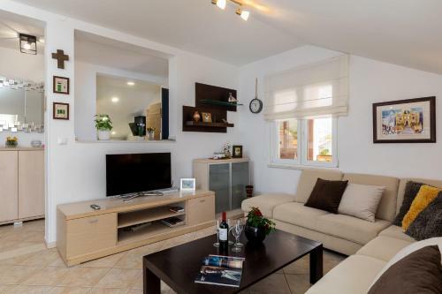Angelika Apartment