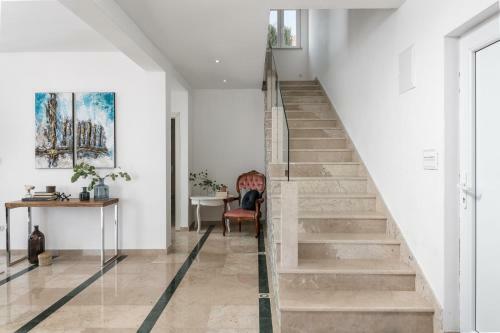 Villa Infinity