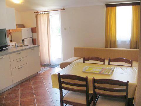 Apartments With A Parking Space Murter - 5100