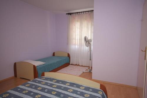 Apartments With A Parking Space Murter - 5100