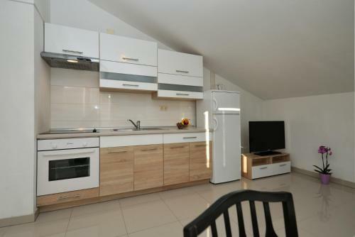 Apartmani Vedrana, Murter