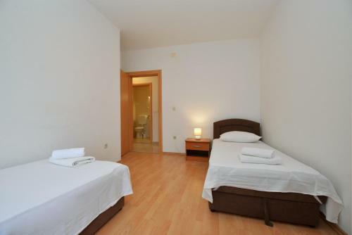 Apartmani Vedrana, Murter