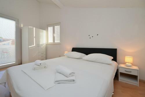 Apartmani Vedrana, Murter