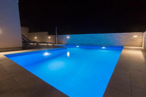Villa Top Of Murter, Two Bedroom Apartment