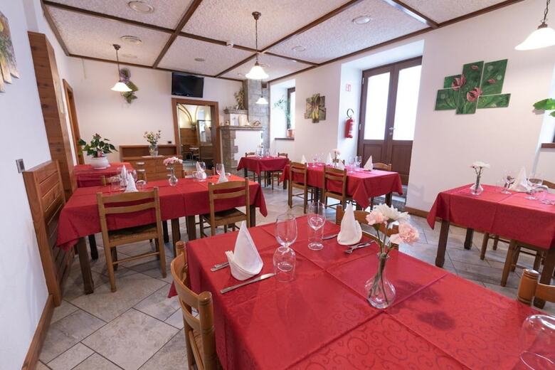 Hotel Del Negro