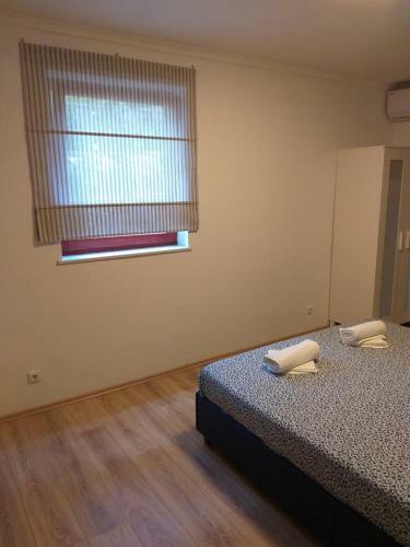 Hostal Double Room Njivice 17010a
