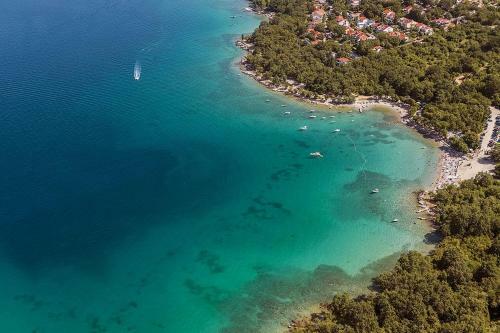 Njivice, Otok Krk, Apartman Dora
