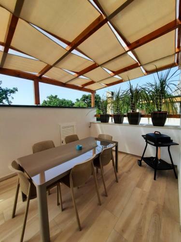 Njivice, Otok Krk, Apartman Dora