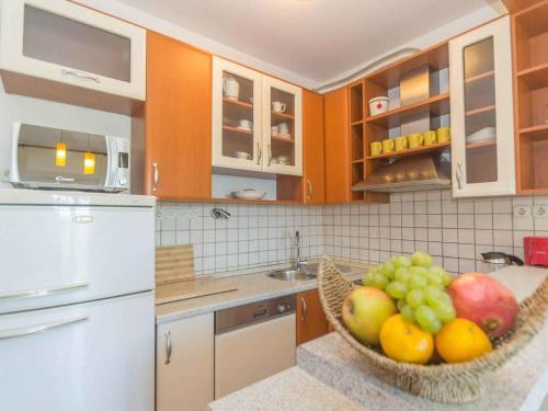 Apartment In Njivice - Insel Krk 42232