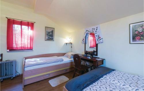 Two-bedroom Holiday Home In Petrinja