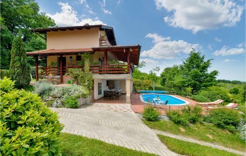 Two-bedroom Holiday Home In Petrinja