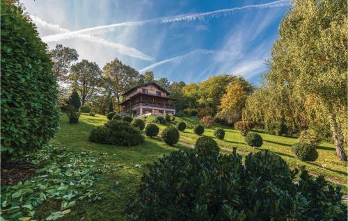 Two-bedroom Holiday Home In Petrinja