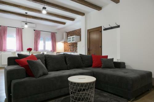 Apartamentos House Smol?i?