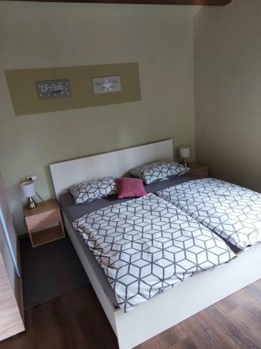 Hostal Guest House With Pool