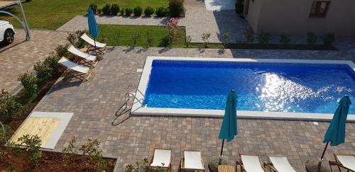Hostal Guest House With Pool