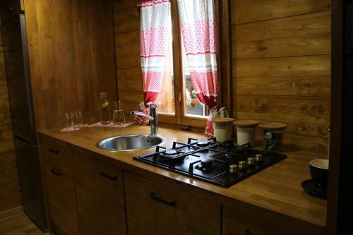 Hostal Holiday Home Lina