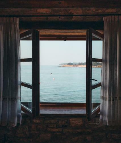 Rustic Apartments With Sea View