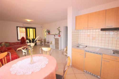 Apartamento Gianna N2, 600 M From The Beach
