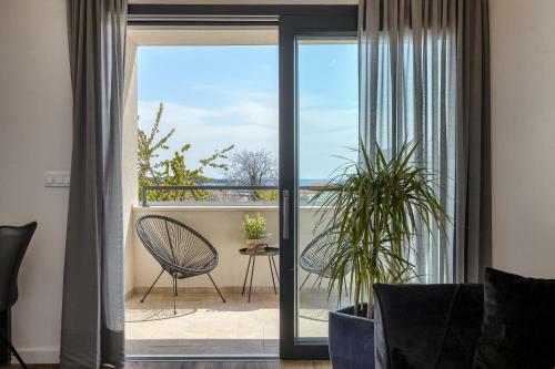 Belvedere Holidays
