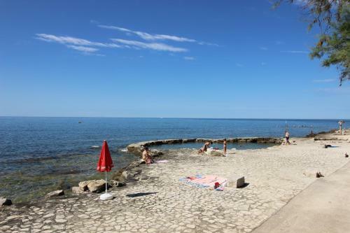 Apartamento Dea, 180 M From The Beach