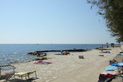 Apartamento Dea, 180 M From The Beach