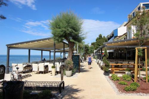 Apartamento Dea, 180 M From The Beach