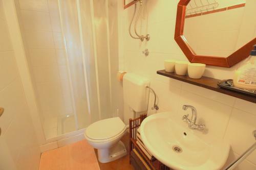 Apartamento Dea, 180 M From The Beach