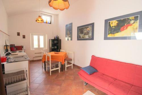 Apartamento Dea, 180 M From The Beach
