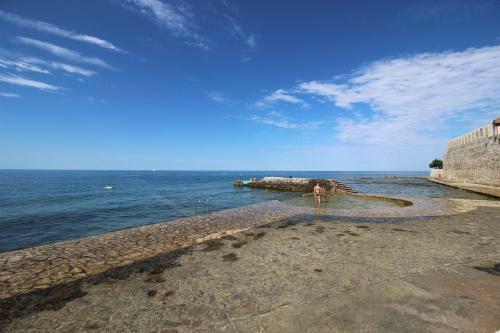 Apartamento Dea, 180 M From The Beach