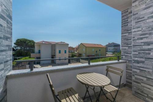 Hostal Apartments One&two