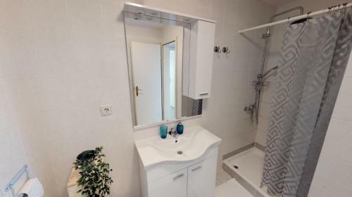 Apartamentos Lora de Luxe App 4 Star Amazing Sea & Park View