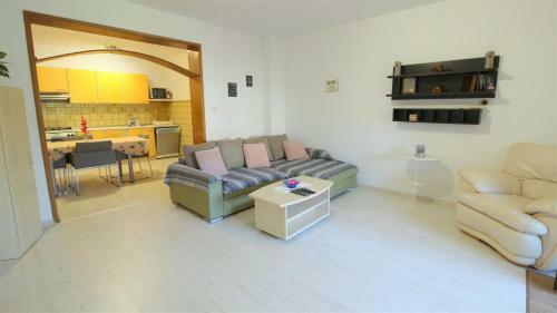 Apartamento Sara, 100 M From The Beach