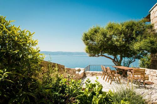 Stone Lady Holiday House
