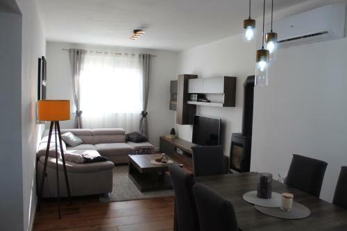 Villa Holiday Home Luka