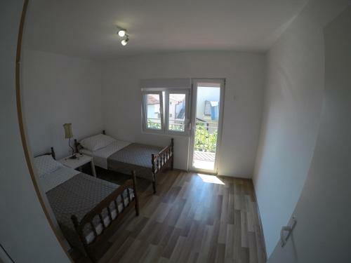 Hostal Vila Angel
