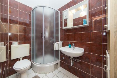 Apartmani Toni