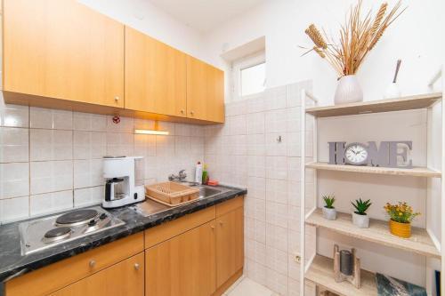 Apartments By The Sea Podaca, Makarska - 9712