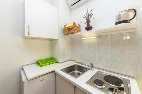 Apartments By The Sea Podaca, Makarska - 9712
