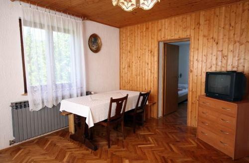 Apartment Poljanak 5195a