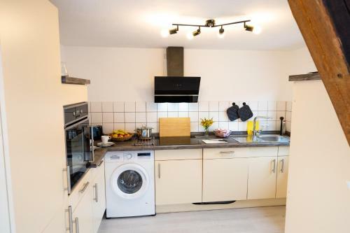 Apartamento Gro�e 3-zimmer Maisonette Wohnung In Neuhausen