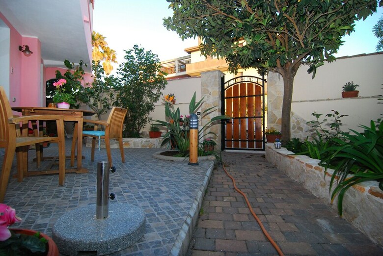 Apartamento Flowery Inn Villa