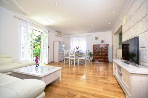Apartments Vekic