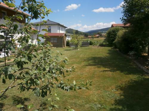 Apartamento Ferienwohnung Hohenbogen