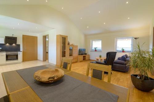 Apartamento Ferienwohnung Hohenbogen