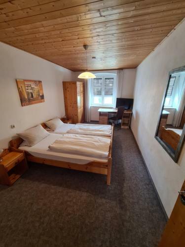 Hotel & Gasthof Zur Post