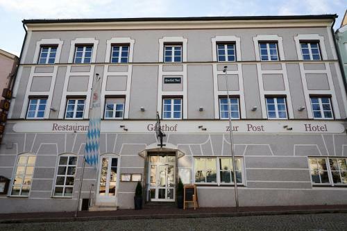 Hotel & Gasthof Zur Post