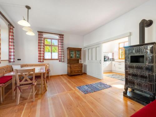 Inviting Holiday Home In Neunburg With Private Garden