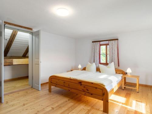 Inviting Holiday Home In Neunburg With Private Garden