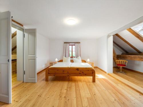 Inviting Holiday Home In Neunburg With Private Garden