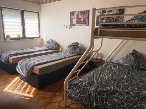 Apartments Rhona III Und IV Neunkirchen City
